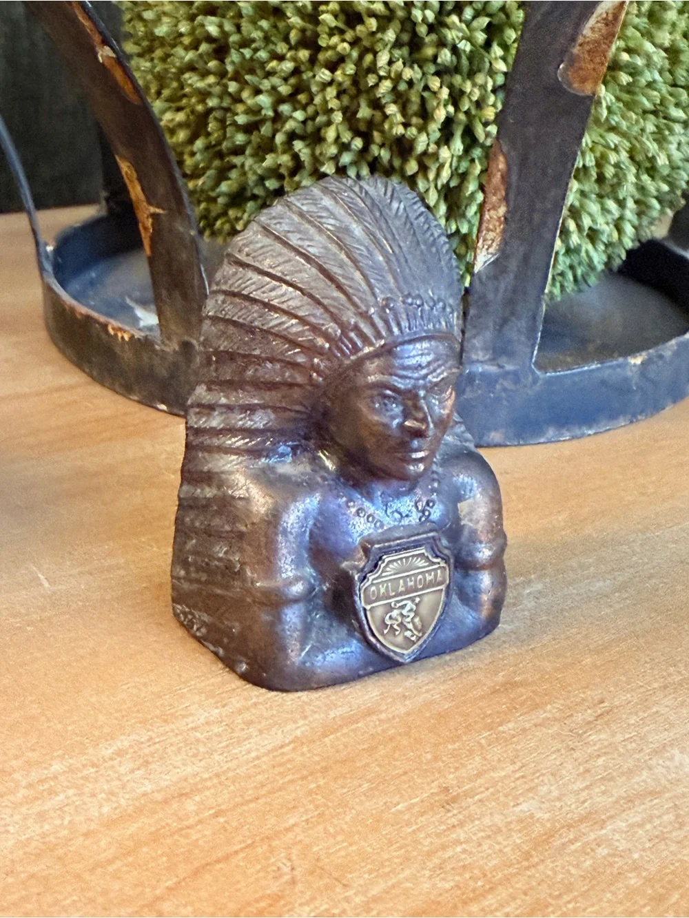😎3/$20‼️Vintage Native American Chief Bust with Oklahoma Badge